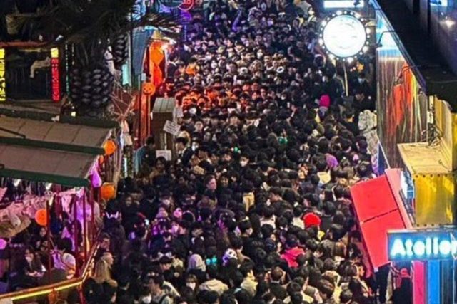 146 Orang Tewas Dalam Pesta Halloween di Itaewon Korsel