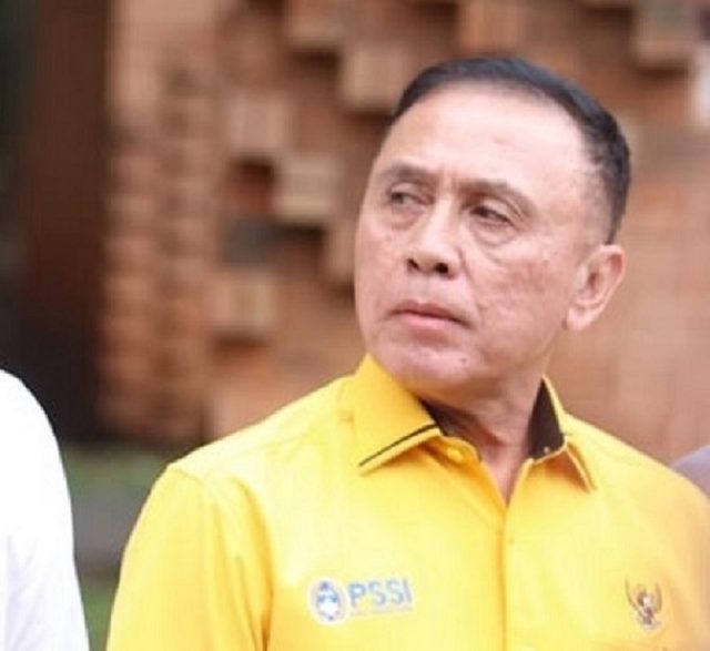 Paguyuban Suporter Timnas Minta Iwan Bule Legawa Mundur dari Ketum PSSI