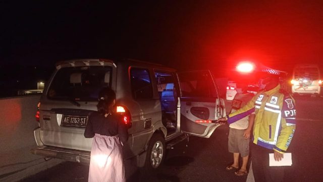 Kecelakaan Beruntun Dua Mobil di Tol Jomo, Tiga Penumpang Luka