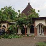Masjid dan Rumah di Blitar Rusak, Terdampak Tanah Gerak