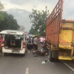 Mendadak Pecah Ban, Truk Tronton Tabrak Tiga Motor di Mojokerto, Satu Tewas