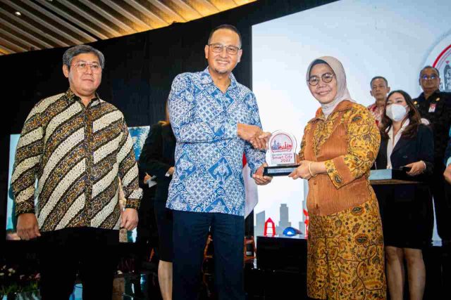 Kabupaten Jombang Terima Penghargaan Smart City 2022 dari Kemenkominfo RI