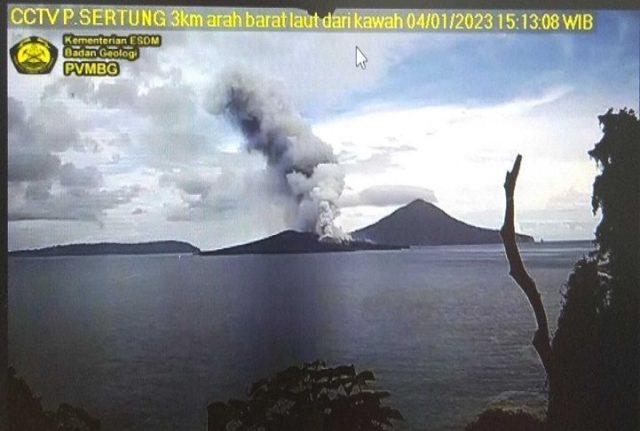 Gunung Anak Krakatau Erupsi, Status Level 3