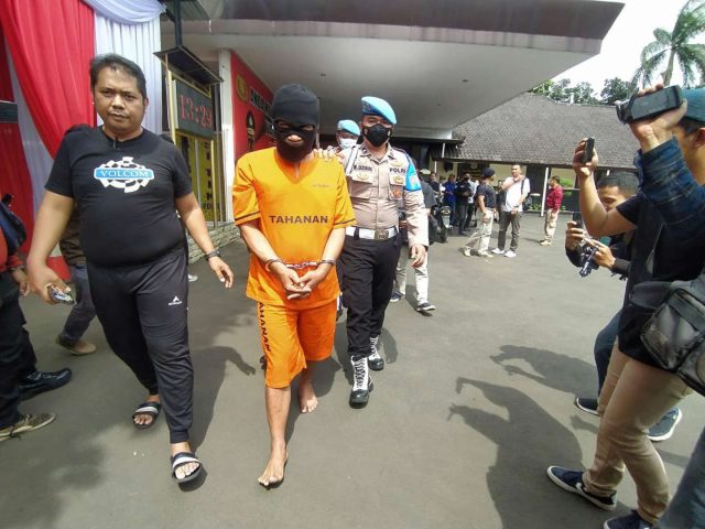 Polisi Ringkus Penusuk Purnawirawan TNI Kolonel Sugeng Waras