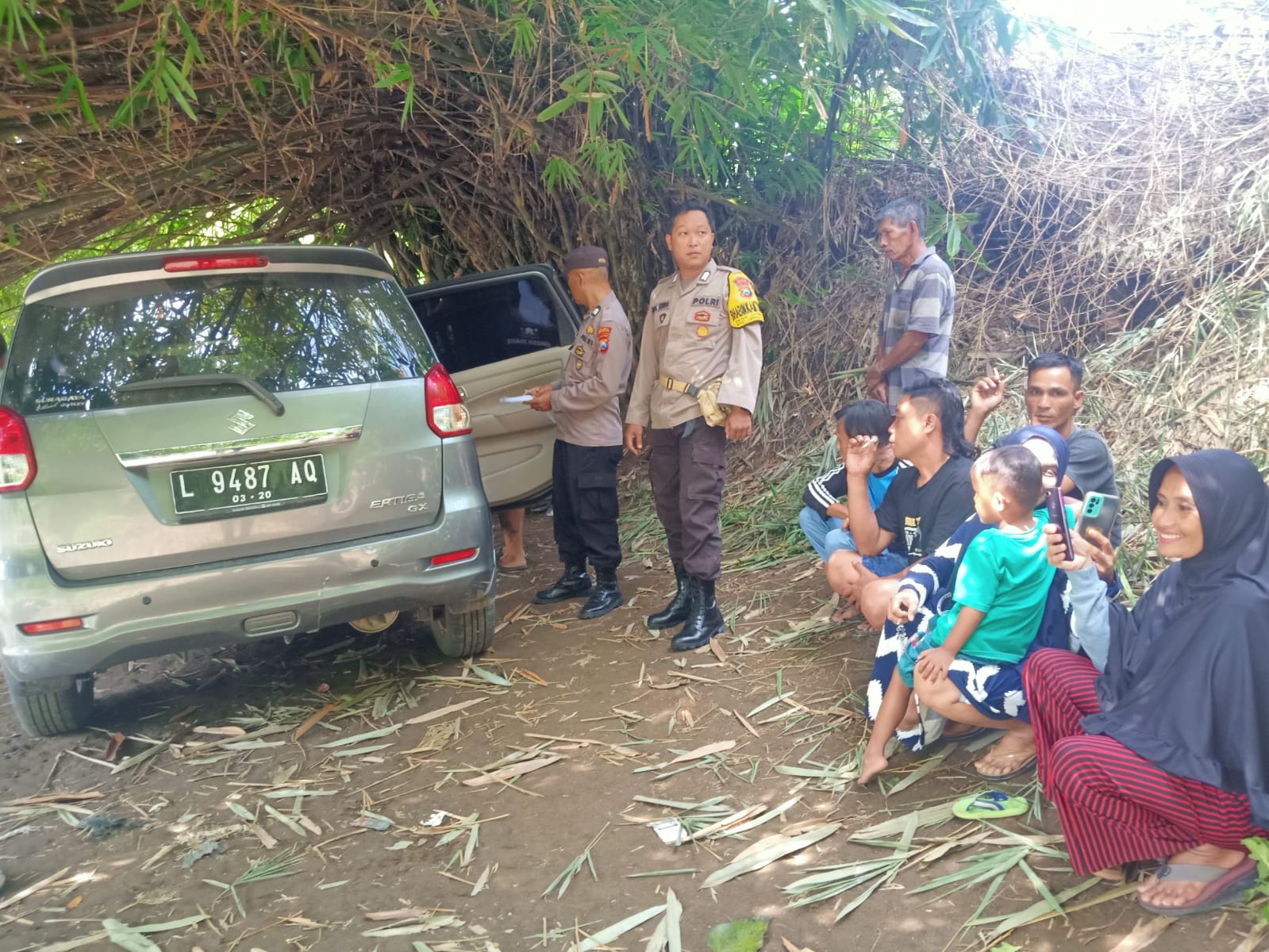 Mobil Ertiga Ditinggal di Pinggir Sungai Kalimayang Jember, Pemilik Masih Misterius