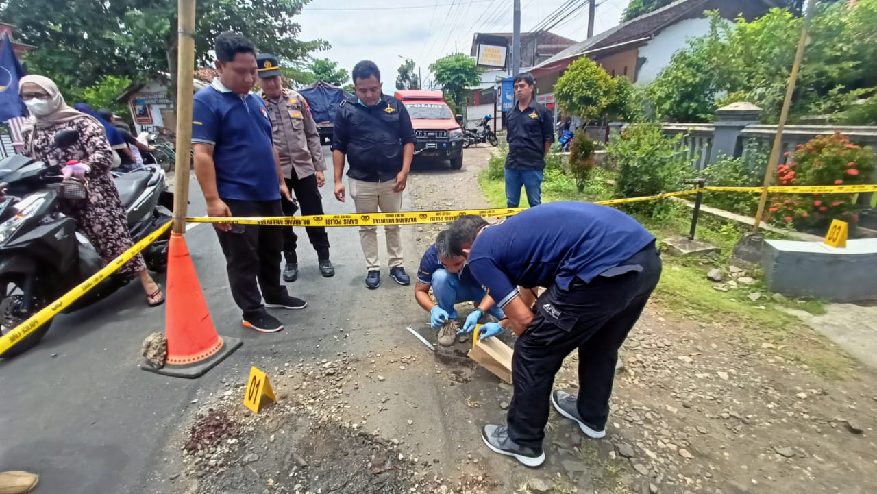 Pria Bersimbah Darah di Jember, Meninggal Saat Menjalani Perawatan Medis