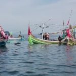 Tradisi Petik Laut di Situbondo, Warga Berharap Keselamatan dan Tangkapan Ikan Melimpah