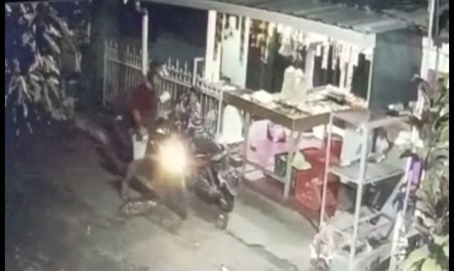 Jambret Handphone Anak-anak di Jember, Aksi Pelaku Terekam CCTV