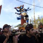Meriahnya Pawai Ogoh-ogoh di Kota Surabaya Sambut Hari Raya Nyepi