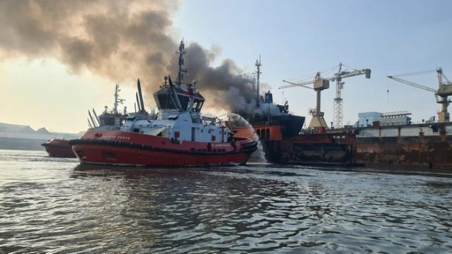 Diperbaiki di PT DOK Surabaya, KM Samudera Anugrah Terbakar