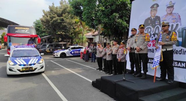 Tangkal Kemacetan Arus Balik, Polres Kediri Sediakan 4 Bus Gratis Tujuan Jakarta