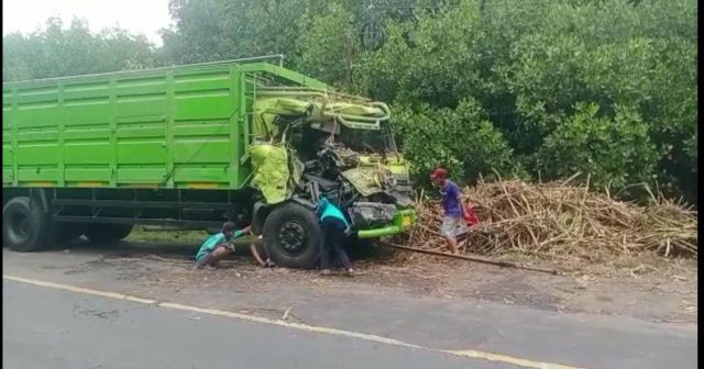 Dua Truk Kecelakaan di Situbondo, Jalur Pantura Sempat Tersendat