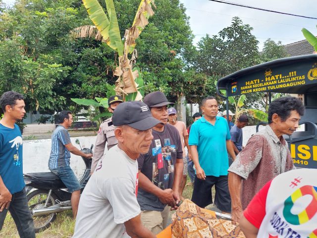 Jasad Pria di Kediri Ditemukan Mengambang di Aliran Sungai