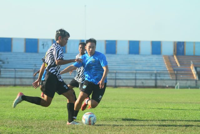 Pelatih Persela Belum Puas Meski Menang 6-1 Lawan MU 