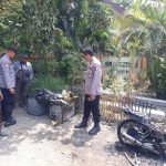 Motor dan Gerobak Pedagang Tanglur di Situbondo Hangus Terbakar
