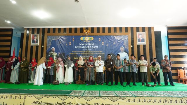 Peringati Maulid Nabi, Siswa SMASA Situbondo Diajak Meneladani Ahklak Rasulullah 