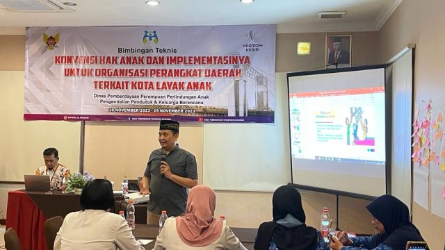 Strategi Pemkot Kediri Tingkatkan Capaian KLA, DP3AP2KB Gelar Bimtek Konvensi Hak Anak