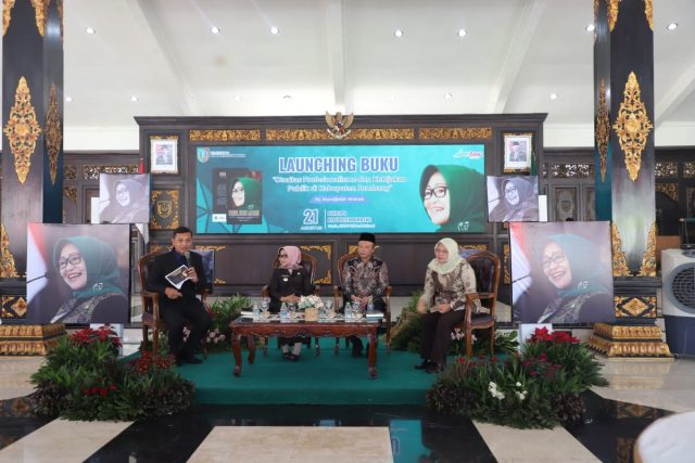 Launching Buku “Mundjidah Wahab; Otoritas, Profesionalisme, & Kebijakan Publik Di Jombang”