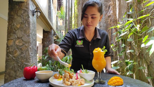 Saus Mangga Podang ala Cafe Lotus Garden Kediri, Olahan Kekinian yang Disukai Anak Muda