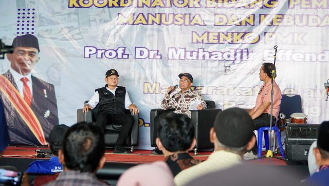 Dukung SDM Berdaya, Menko PMK Ajak Dialog Nelayan Lamongan