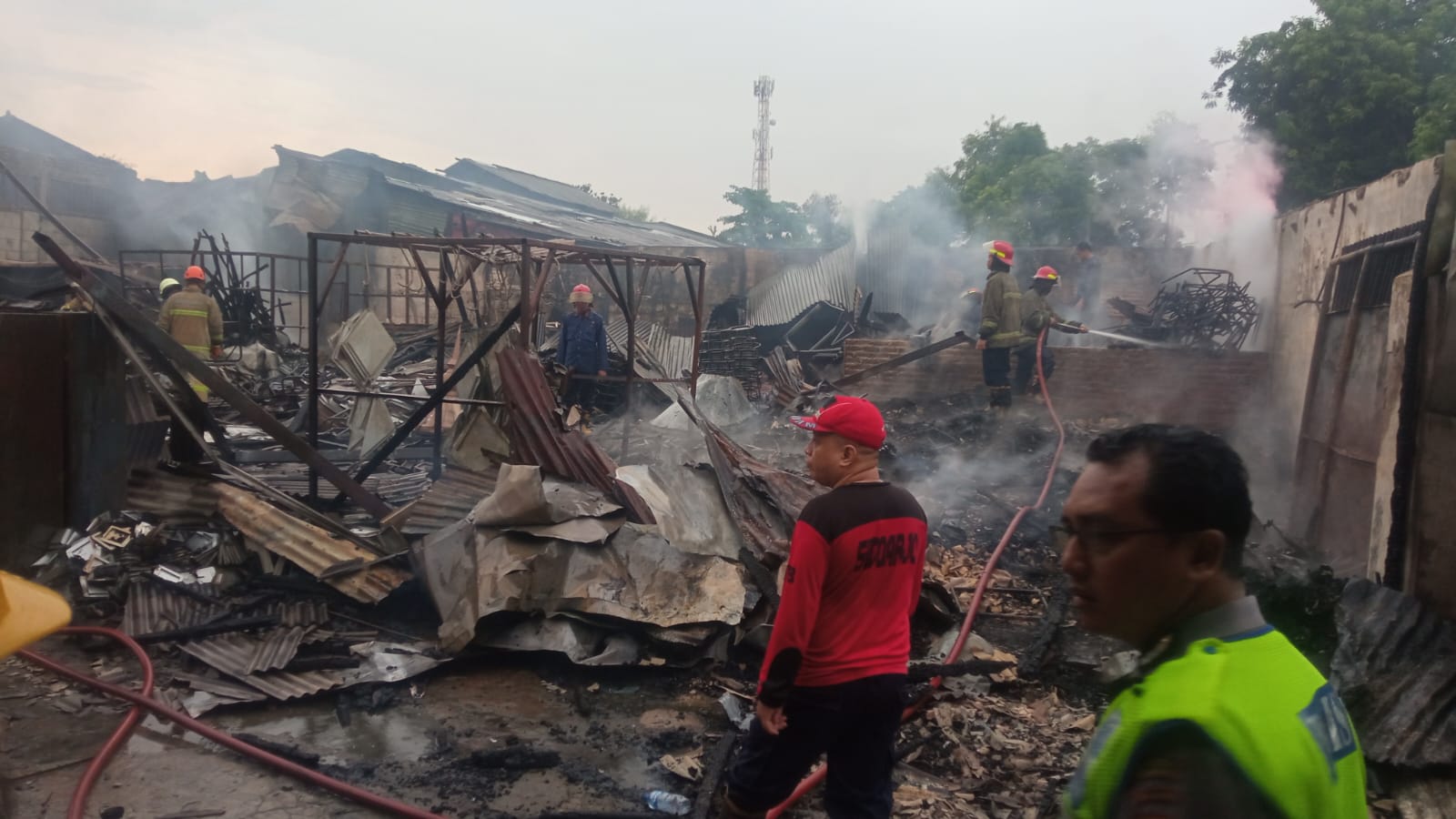 Kebakaran Gudang di Sidoarjo, Seorang Karyawan Meninggal