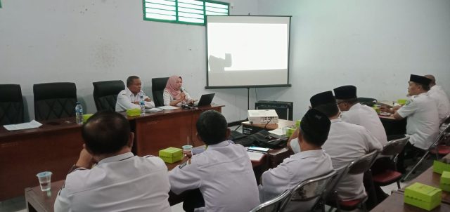 48 Kepala SMP Negeri Ikuti Pembinaan Dari Dinas Pendidikan dan Kebudayaan Kabupaten Jombang