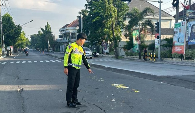Terobos Traffic Light, Dua Pemotor di Simpang Empat Situbondo Terkapar
