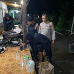 Patroli Presisi di Bulan Ramadan, Polres Situbondo Amankan Puluhan Botol Arak 