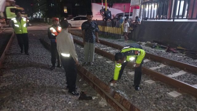 Tertabrak Kereta Api di Sidoarjo, Pemotor Asal Surabaya Meninggal