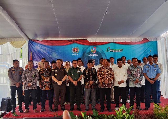 Hadiri Pelantikan Pengurus PWI Jombang Dan HUT Radio Suara Jombang Ke 21 Ini Pesan Pj Bupati Jombang