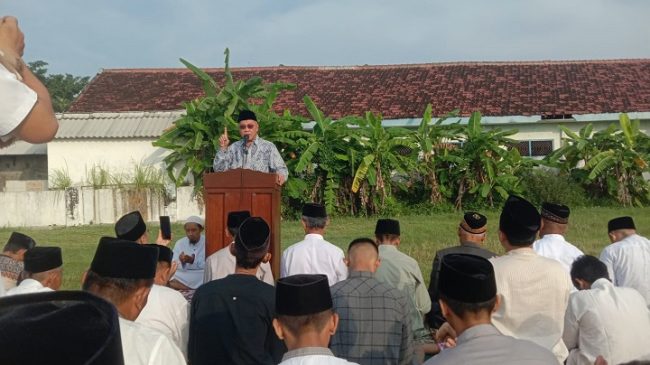 Salat Idul Fitri di Tanah Lapang Barongsawahan Jombang, Ketua PWM Jatim: Menyemai Karakter Baik