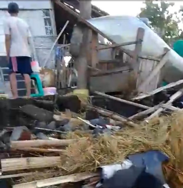 Diterjang Badai Rob, Belasan Rumah Nelayan di Pesisir Situbondo Rusak