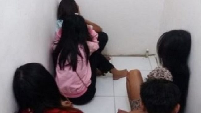 Polrestabes Surabaya Bekuk Tujuh Pelaku Prostitusi