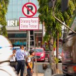 Tim Gabungan Kota Kediri Tertibkan Parkir di Sepanjang Jalan Hasanuddin