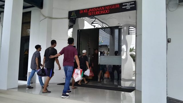 Tiga Oknum Karyawan Perusahaan Expedisi Situbondo, Dijebloskan ke Rutan