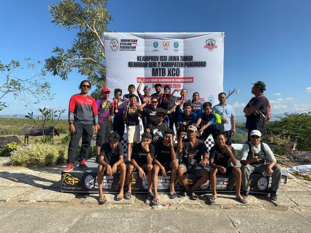 Atlet Balap Sepeda Berhasil Jadi Runner Up di Kejurprov MTB XCO ISSI Jatim, Pj Wali Kota Kediri Beri Apresiasi 