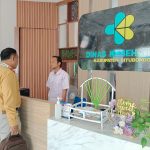 Dinilai Lamban, Kuasa Hukum Ernawati Luruk Kantor Dinkes Situbondo 