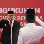 Mas Dhito Kukuhkan 75 Anggota Paskibraka Kabupaten Kediri 2024