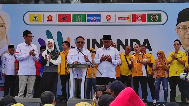 Usung Tema Kerakyatan dan Kemapanan, Pasangan Vinanda – Gus Qowim Deklarasi dan Daftar ke KPU Kota Kediri