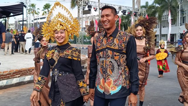 Bupati Hendy dan Jajaran Forkopimda Ikut JFC Tampil di Barisan Defile Jember