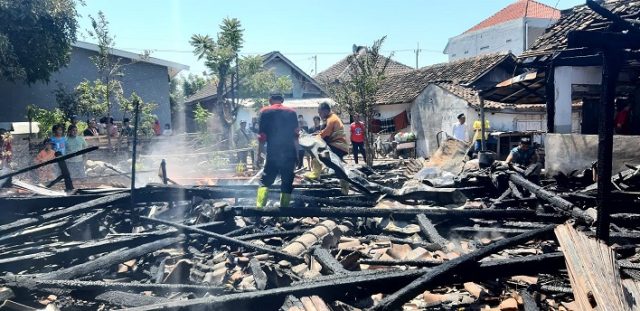 Usai Upacara Agustusan, Empat Rumah Warga Situbondo Hangus Terbakar 