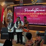 Pasangan Hanindhito-Dewi Resmi Daftar ke KPU Kabupaten Kediri