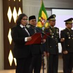 Pj Wali Kota Kediri Zanariah Kukuhkan Anggota Paskibraka Kota Kediri Tahun 2024