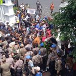 Ratusan Buruh Perkebunan di Jember Demo Upah dan Tiga Direksi Tidak Profesional