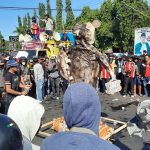 Ribuan Massa Situbondo, Kembali Demo Desak Bupati Karna Ditangkap 