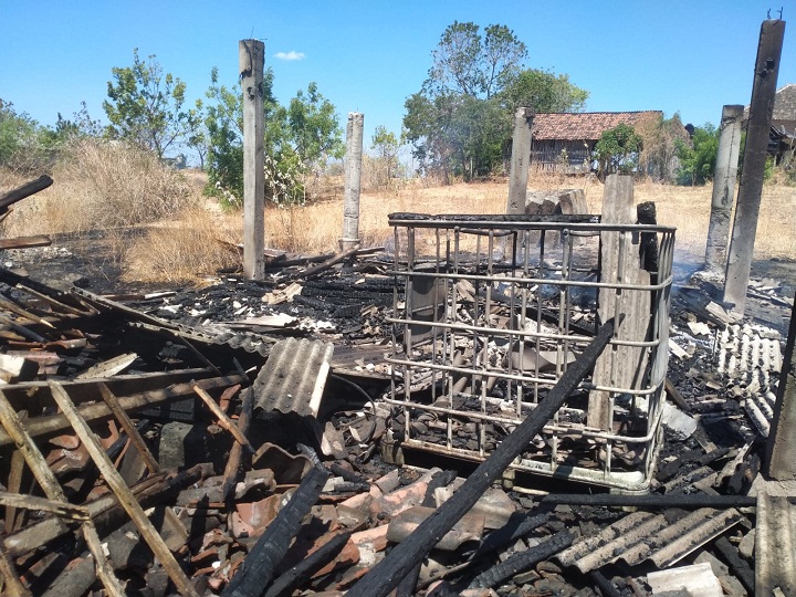 Gudang Kayu di Situbondo, Hangus Terbakar