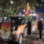 KPU Kirab si Jali dan si Nara, Maskot Pilgub Jatim dan Maskot Pilkada Kabupaten Kediri