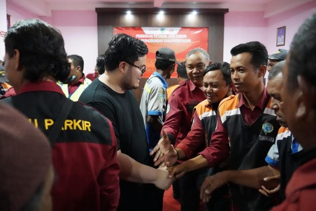 Mas Dhito Bakal Naikkan Insentif Rp1 Juta bagi Jukir Kabupaten Kediri