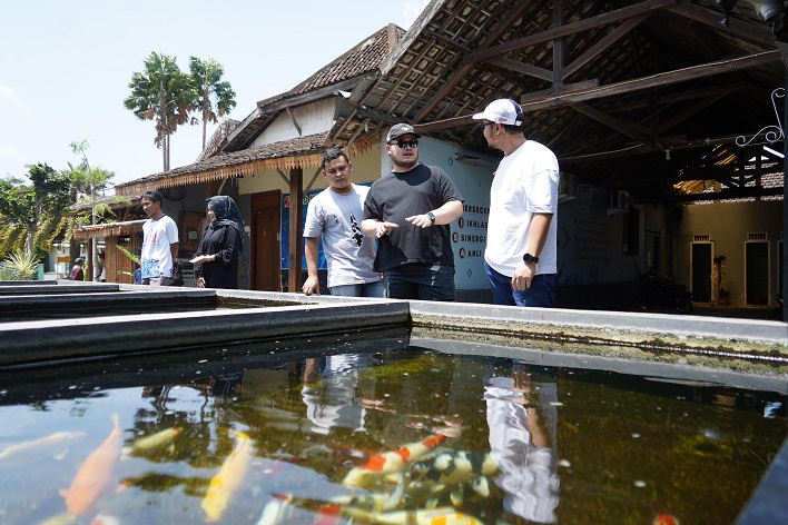 Mas Dhito Berharap Koi Jadi Ikan Hias Identiknya Kabupaten Kediri