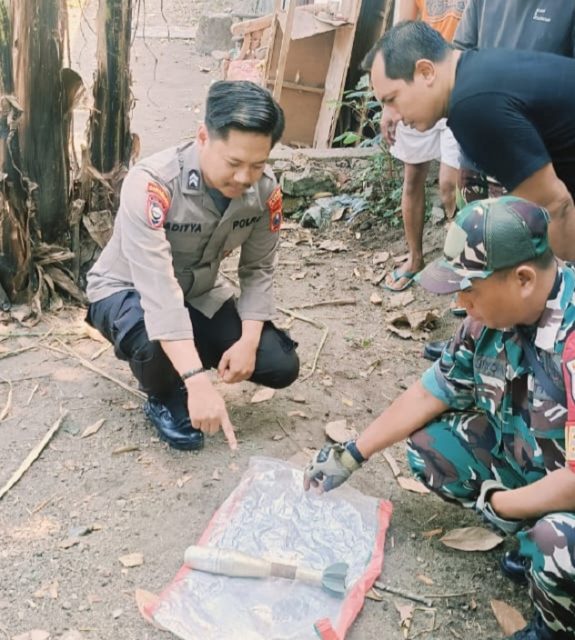 Bersihkan Halaman Belakang, Warga Lereng Gunung Kelud Kediri Temukan Mortir